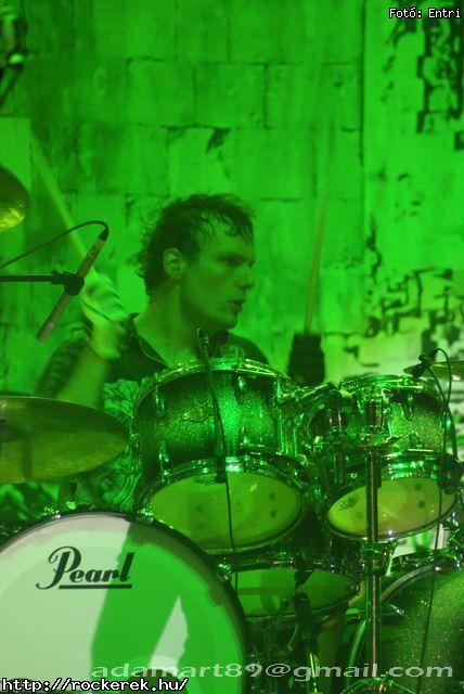  Ab/cd, Aws, Dek Bill Blues Band, Edguy, Eradication, Fish!, Gamma Ray, Heaven Street Seven, Hollywood Rose, Irie Maffia, Junkies, Kalapcs, Kowalsky Meg A Vega, Moby Dick, Neck Sprain, Ocha Macho, Ossian, Pokolgp, Pl Utcai Fik, Rme Vrzik, Scandic Pop, Superbutt, Supernem, Trouser Press, Uriah Heep, Watch My Dying, Zorall - Fot: Entri