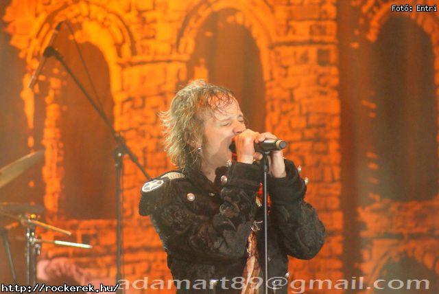  Ab/cd, Aws, Dek Bill Blues Band, Edguy, Eradication, Fish!, Gamma Ray, Heaven Street Seven, Hollywood Rose, Irie Maffia, Junkies, Kalapcs, Kowalsky Meg A Vega, Moby Dick, Neck Sprain, Ocha Macho, Ossian, Pokolgp, Pl Utcai Fik, Rme Vrzik, Scandic Pop, Superbutt, Supernem, Trouser Press, Uriah Heep, Watch My Dying, Zorall - Fot: Entri