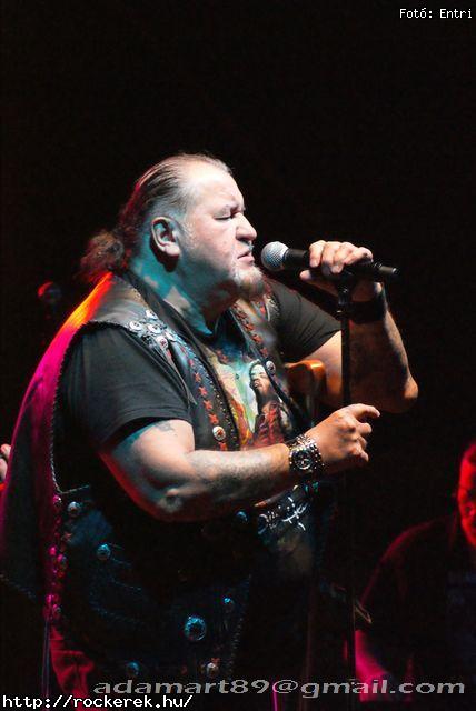  Ab/cd, Aws, Dek Bill Blues Band, Edguy, Eradication, Fish!, Gamma Ray, Heaven Street Seven, Hollywood Rose, Irie Maffia, Junkies, Kalapcs, Kowalsky Meg A Vega, Moby Dick, Neck Sprain, Ocha Macho, Ossian, Pokolgp, Pl Utcai Fik, Rme Vrzik, Scandic Pop, Superbutt, Supernem, Trouser Press, Uriah Heep, Watch My Dying, Zorall - Fot: Entri