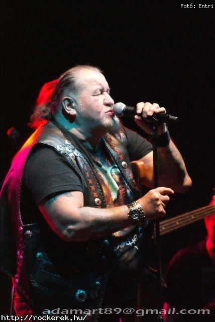  Ab/cd, Aws, Dek Bill Blues Band, Edguy, Eradication, Fish!, Gamma Ray, Heaven Street Seven, Hollywood Rose, Irie Maffia, Junkies, Kalapcs, Kowalsky Meg A Vega, Moby Dick, Neck Sprain, Ocha Macho, Ossian, Pokolgp, Pl Utcai Fik, Rme Vrzik, Scandic Pop, Superbutt, Supernem, Trouser Press, Uriah Heep, Watch My Dying, Zorall - Fot: Entri