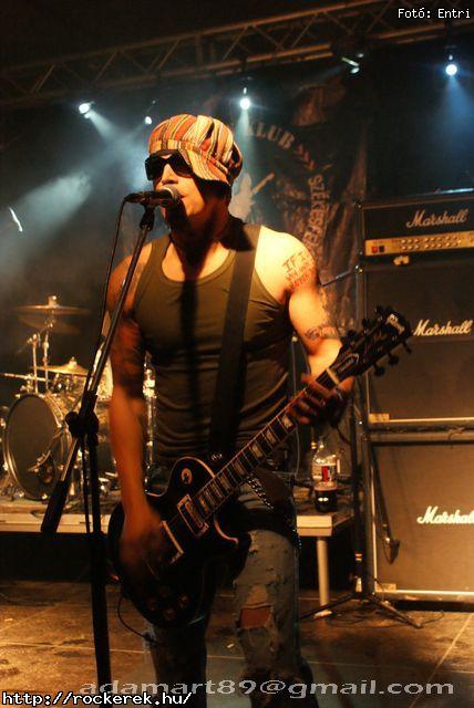  Ab/cd, Aws, Dek Bill Blues Band, Edda, Edguy, Eradication, Fish!, Gamma Ray, Heaven Street Seven, Hollywood Rose, Irie Maffia, Junkies, Kalapcs, Kowalsky Meg A Vega, Lord, Moby Dick, Neck Sprain, Ocha Macho, Ossian, Pokolgp, Pl Utcai Fik, Rme Vrzik, Scandic Pop, Superbutt, Supernem, Trouser Press, Uriah Heep, Watch My Dying, Zorall, kos - Fot: Entri