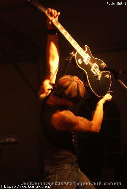  Ab/cd, Aws, Dek Bill Blues Band, Edda, Edguy, Eradication, Fish!, Gamma Ray, Heaven Street Seven, Hollywood Rose, Irie Maffia, Junkies, Kalapcs, Kowalsky Meg A Vega, Lord, Moby Dick, Neck Sprain, Ocha Macho, Ossian, Pokolgp, Pl Utcai Fik, Rme Vrzik, Scandic Pop, Superbutt, Supernem, Trouser Press, Uriah Heep, Watch My Dying, Zorall, kos - Fot: Entri