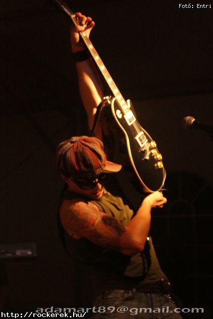  Ab/cd, Aws, Dek Bill Blues Band, Edda, Edguy, Eradication, Fish!, Gamma Ray, Heaven Street Seven, Hollywood Rose, Irie Maffia, Junkies, Kalapcs, Kowalsky Meg A Vega, Lord, Moby Dick, Neck Sprain, Ocha Macho, Ossian, Pokolgp, Pl Utcai Fik, Rme Vrzik, Scandic Pop, Superbutt, Supernem, Trouser Press, Uriah Heep, Watch My Dying, Zorall, kos - Fot: Entri