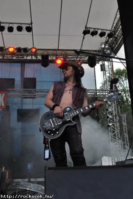  Konflikt,  Heaven Street Seven,  Rme Vrzik,  Akela,  Depresszi,  Dalriada,  Guano Apes,  Slayer