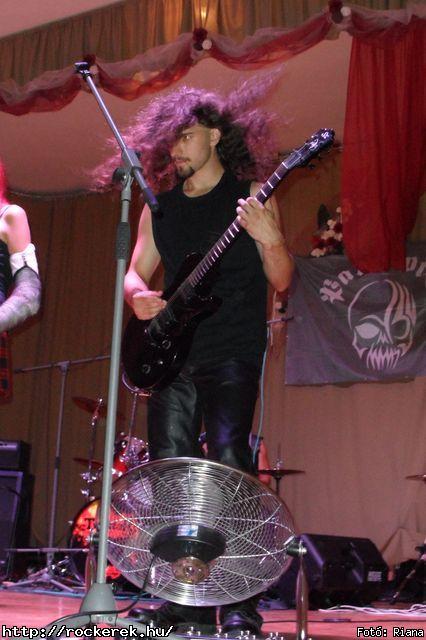  Ankh,  Paranoid,  Twister,  Vesztegzr,  Bastards,  Psycho Angels - Fot: Riana