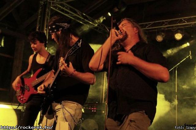  Fragments of the Past,  Decadence,  Melanie