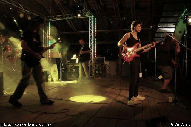  Fragments of the Past,  Decadence,  Melanie