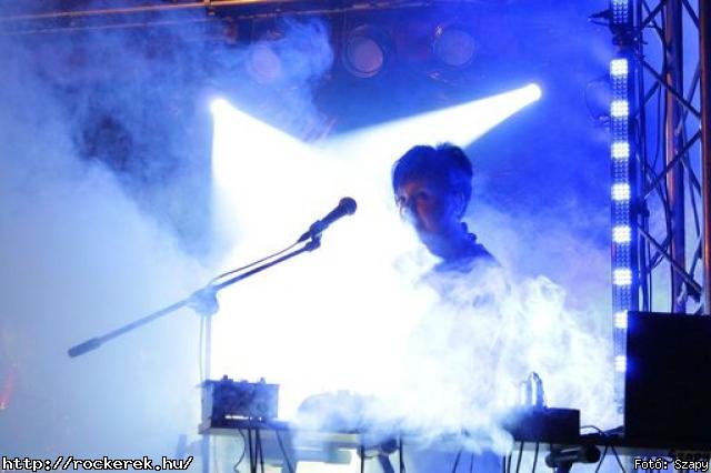  Fragments of the Past,  Decadence,  Melanie