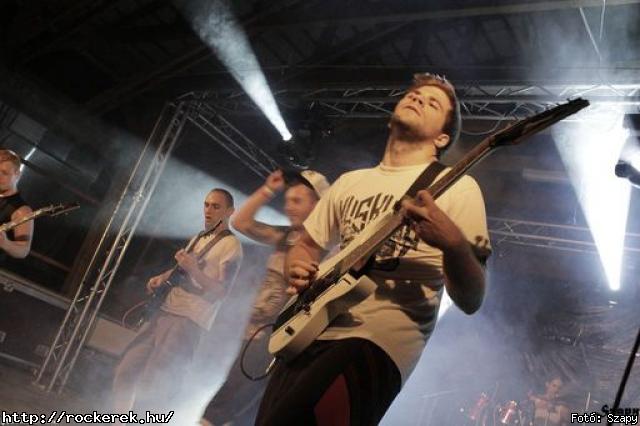  Fragments of the Past,  Decadence,  Melanie