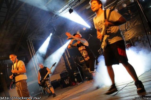  Fragments of the Past,  Decadence,  Melanie