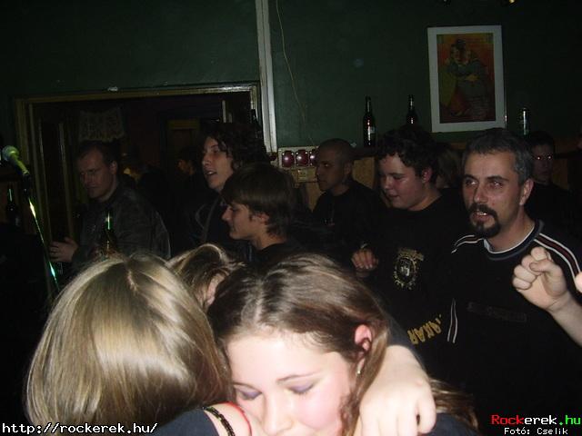  Cool Head Clan, Jump