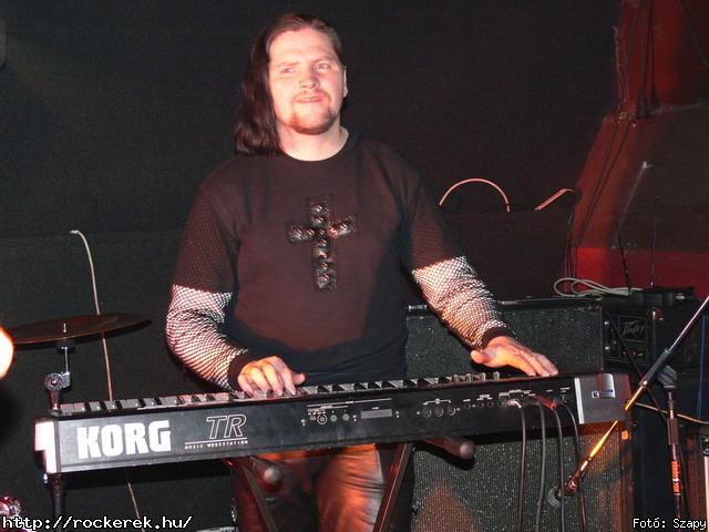  Damage,  Buttercup,  Garden of Eden, Dharma - Fot: Szapy