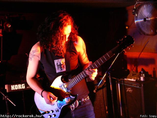  Damage,  Buttercup,  Garden of Eden, Dharma - Fot: Szapy