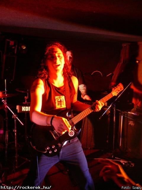  Damage,  Buttercup,  Garden of Eden, Dharma - Fot: Szapy