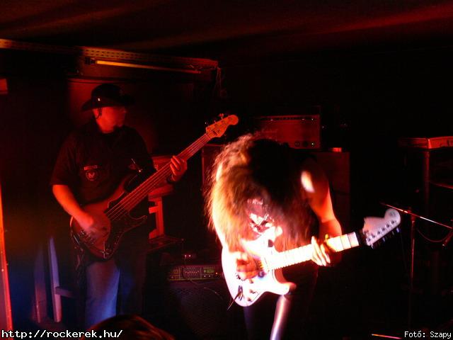  Damage,  Buttercup,  Garden of Eden, Dharma - Fot: Szapy