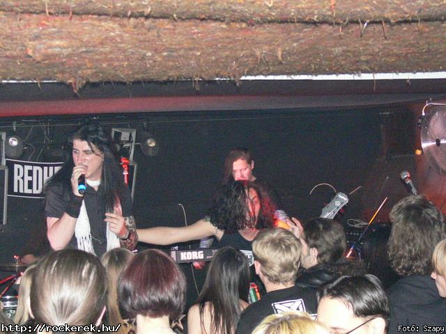  Damage,  Buttercup,  Garden of Eden, Dharma - Fot: Szapy