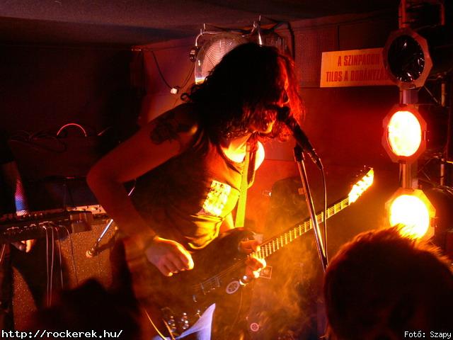  Damage,  Buttercup,  Garden of Eden, Dharma - Fot: Szapy