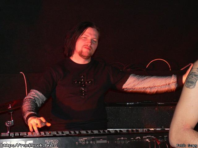  Damage,  Buttercup,  Garden of Eden, Dharma - Fot: Szapy