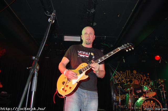  Yellow Spots,  Flash,  Timur Lenk,  Kovbojok - Fot: Sharleen