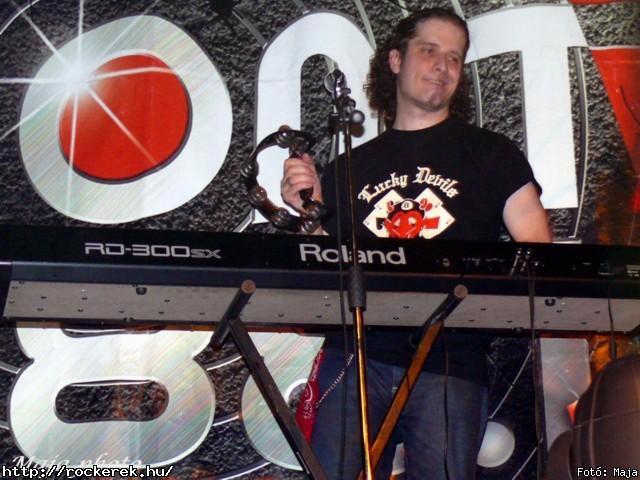  Csnyi Szabi, Hangya (zorall), Hartman Zoli, Hollywood Rose, Szigeti Ferenc, Zeffer Andrs - Fot: Maja