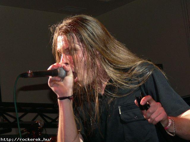  TZMADR,  Vrvonal,  Johnny Roger,  Velvet Seal