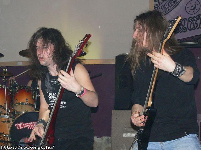  TZMADR,  Vrvonal,  Johnny Roger,  Velvet Seal