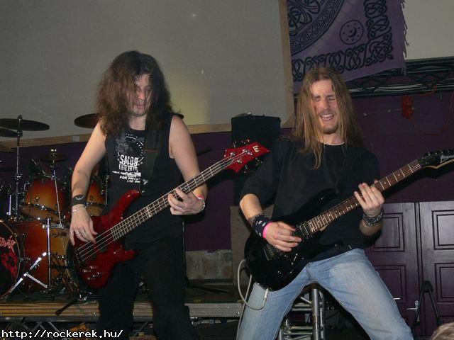  TZMADR,  Vrvonal,  Johnny Roger,  Velvet Seal