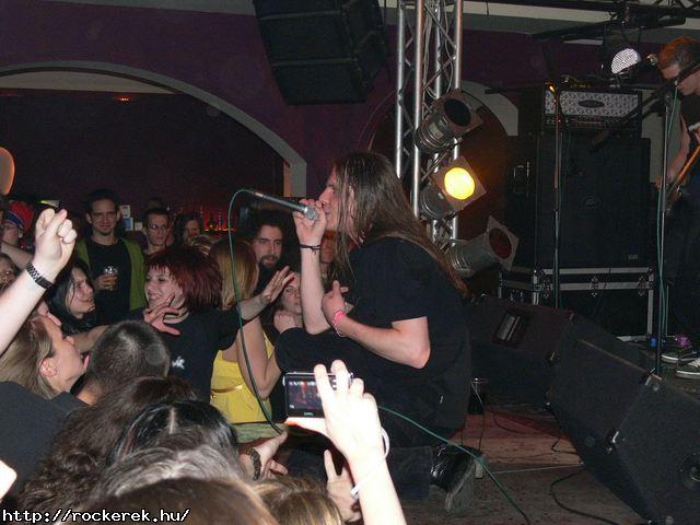  TZMADR,  Vrvonal,  Johnny Roger,  Velvet Seal