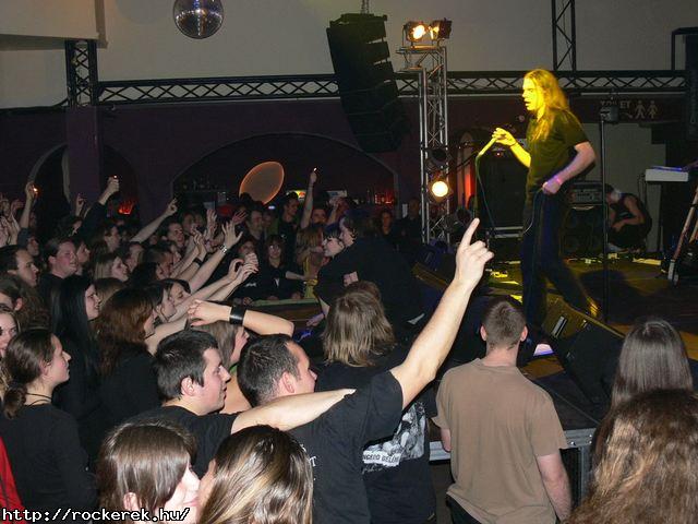  TZMADR,  Vrvonal,  Johnny Roger,  Velvet Seal