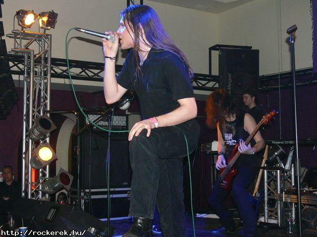  TZMADR,  Vrvonal,  Johnny Roger,  Velvet Seal