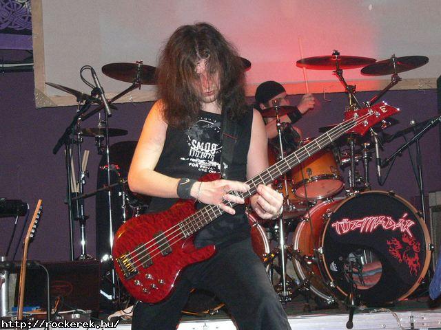  TZMADR,  Vrvonal,  Johnny Roger,  Velvet Seal