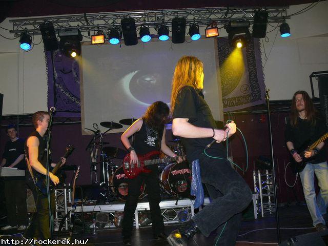  TZMADR,  Vrvonal,  Johnny Roger,  Velvet Seal