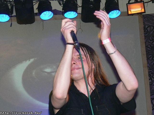  TZMADR,  Vrvonal,  Johnny Roger,  Velvet Seal