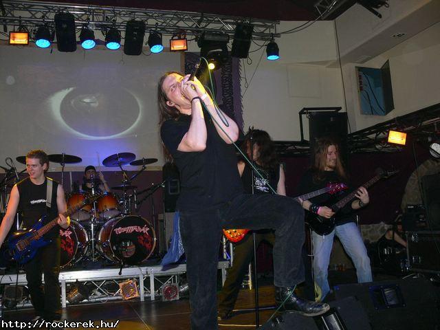  TZMADR,  Vrvonal,  Johnny Roger,  Velvet Seal