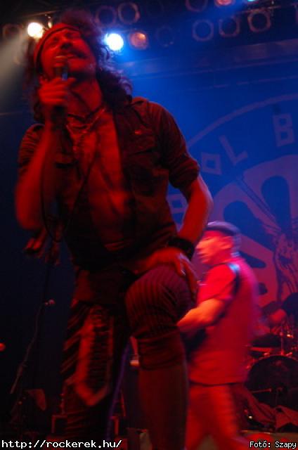  Gogol Bordello,  Skindred - Fot: Szapy