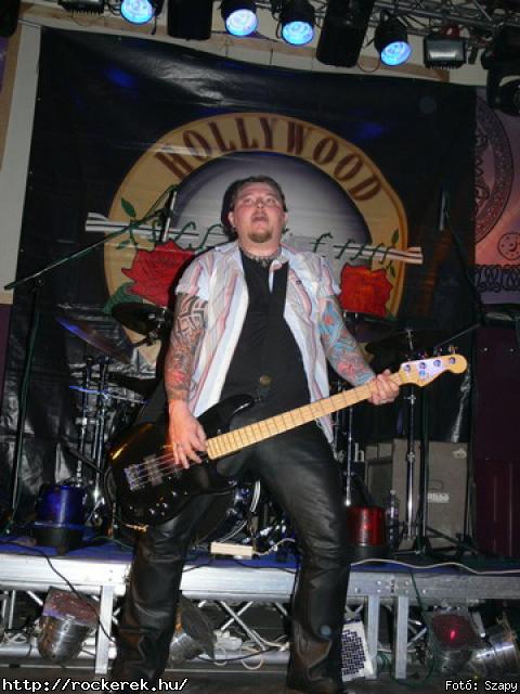  Hollywood Rose,  Meltdown,  Scary Guyz,  Nu Religion,  Europe Tribute - Fot: Szapy