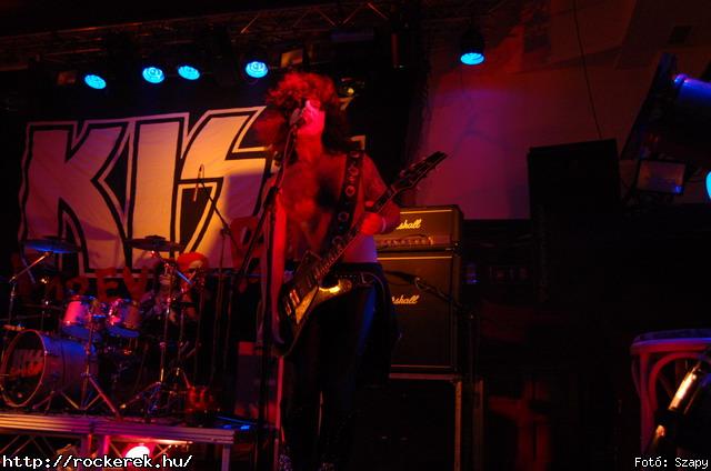  Kiss Forever Band - Fot: Szapy