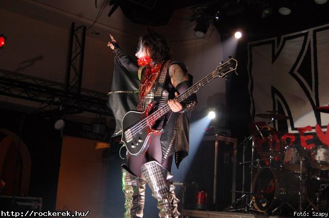  Kiss Forever Band - Fot: Szapy