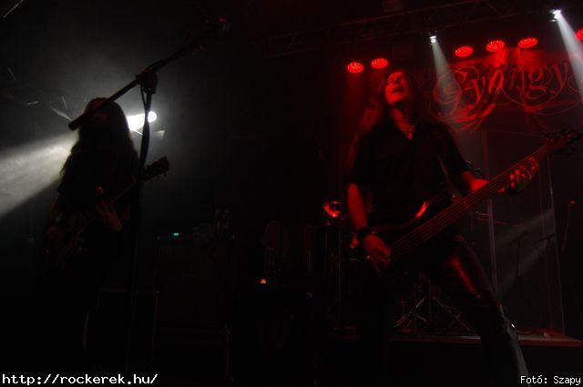  Dharma,  Gyngyvr - Fot: Szapy