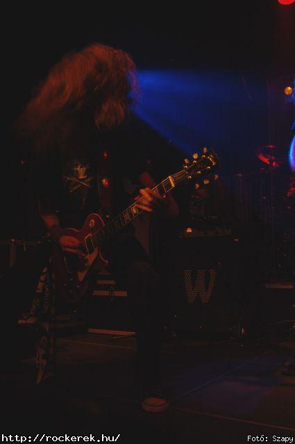  Dharma,  Gyngyvr - Fot: Szapy