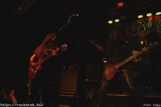  Dharma,  Gyngyvr - Fot: Szapy