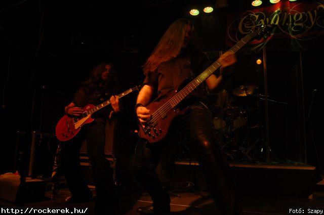  Dharma,  Gyngyvr - Fot: Szapy