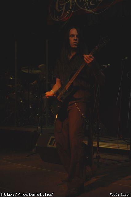  Dharma,  Gyngyvr - Fot: Szapy