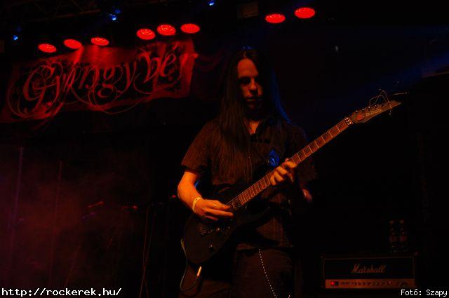  Dharma,  Gyngyvr - Fot: Szapy