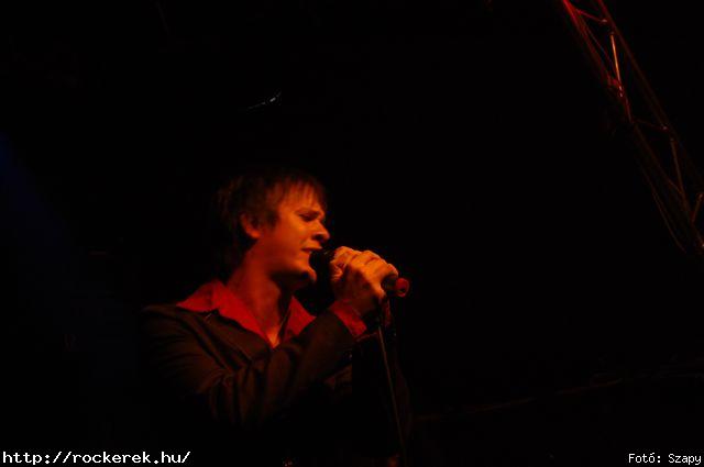  Dharma,  Gyngyvr - Fot: Szapy