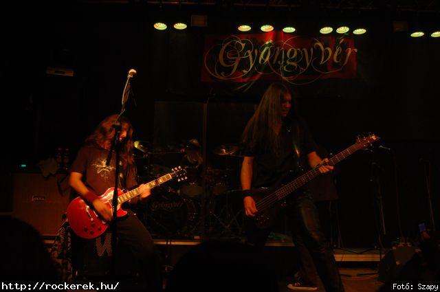  Dharma,  Gyngyvr - Fot: Szapy