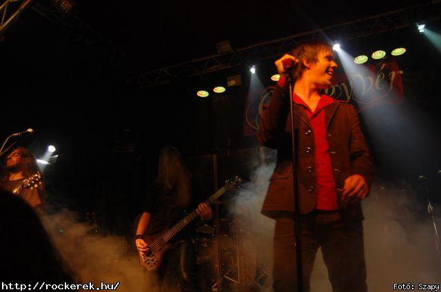  Dharma,  Gyngyvr - Fot: Szapy