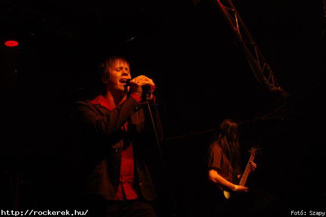  Dharma,  Gyngyvr - Fot: Szapy