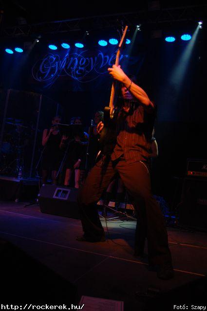  Dharma,  Gyngyvr - Fot: Szapy