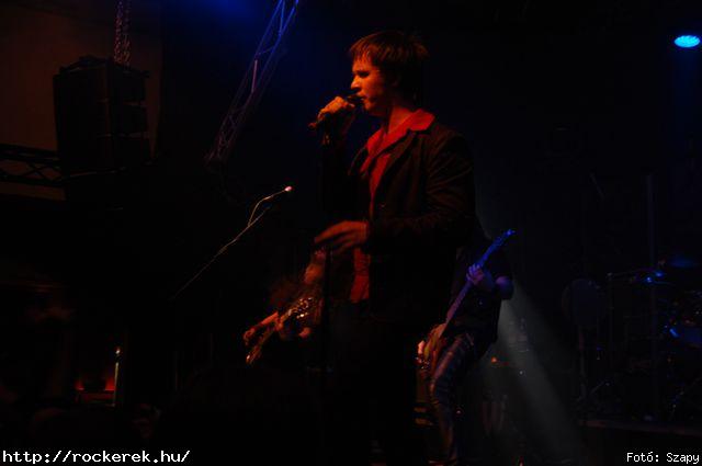  Dharma,  Gyngyvr - Fot: Szapy